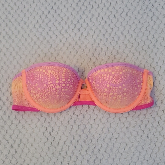 Victoria's Secret Other - 32B Victoria's Secret Bikini Top